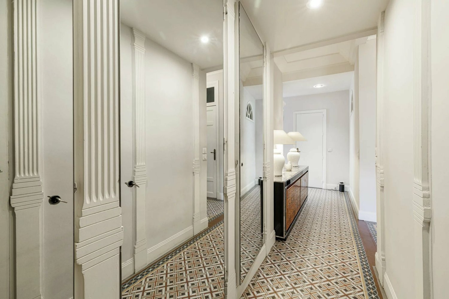 Property photo in Carre d'Or