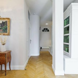 Property in Carre d'Or