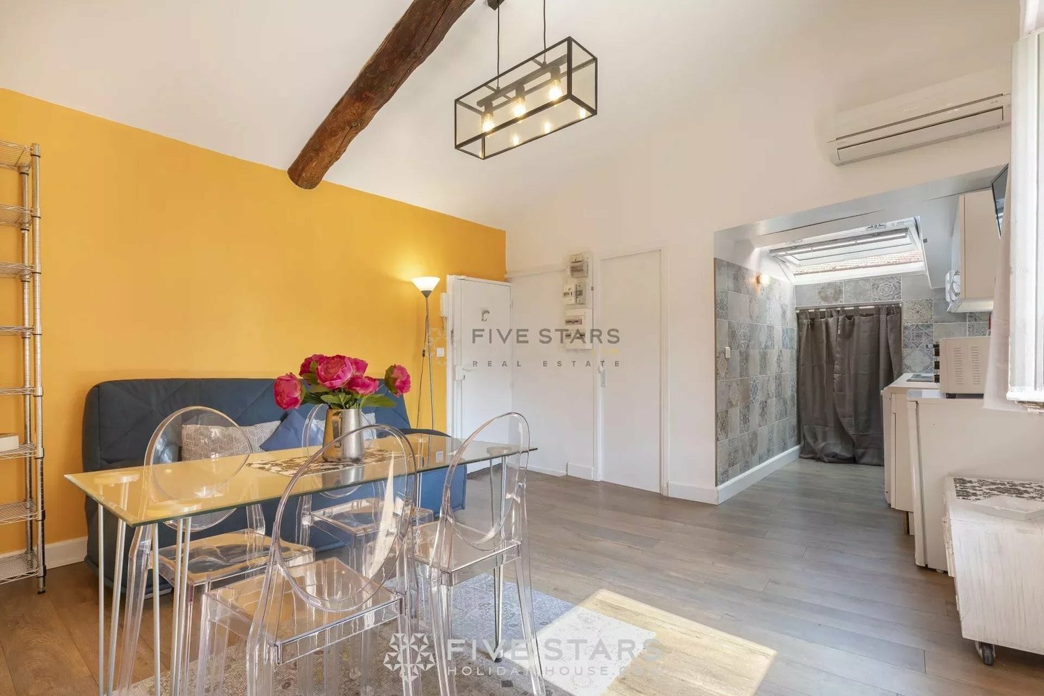 Property photo in Old Town