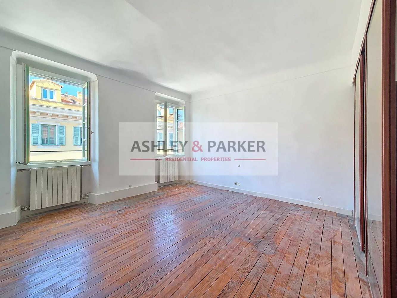 Property photo in Port