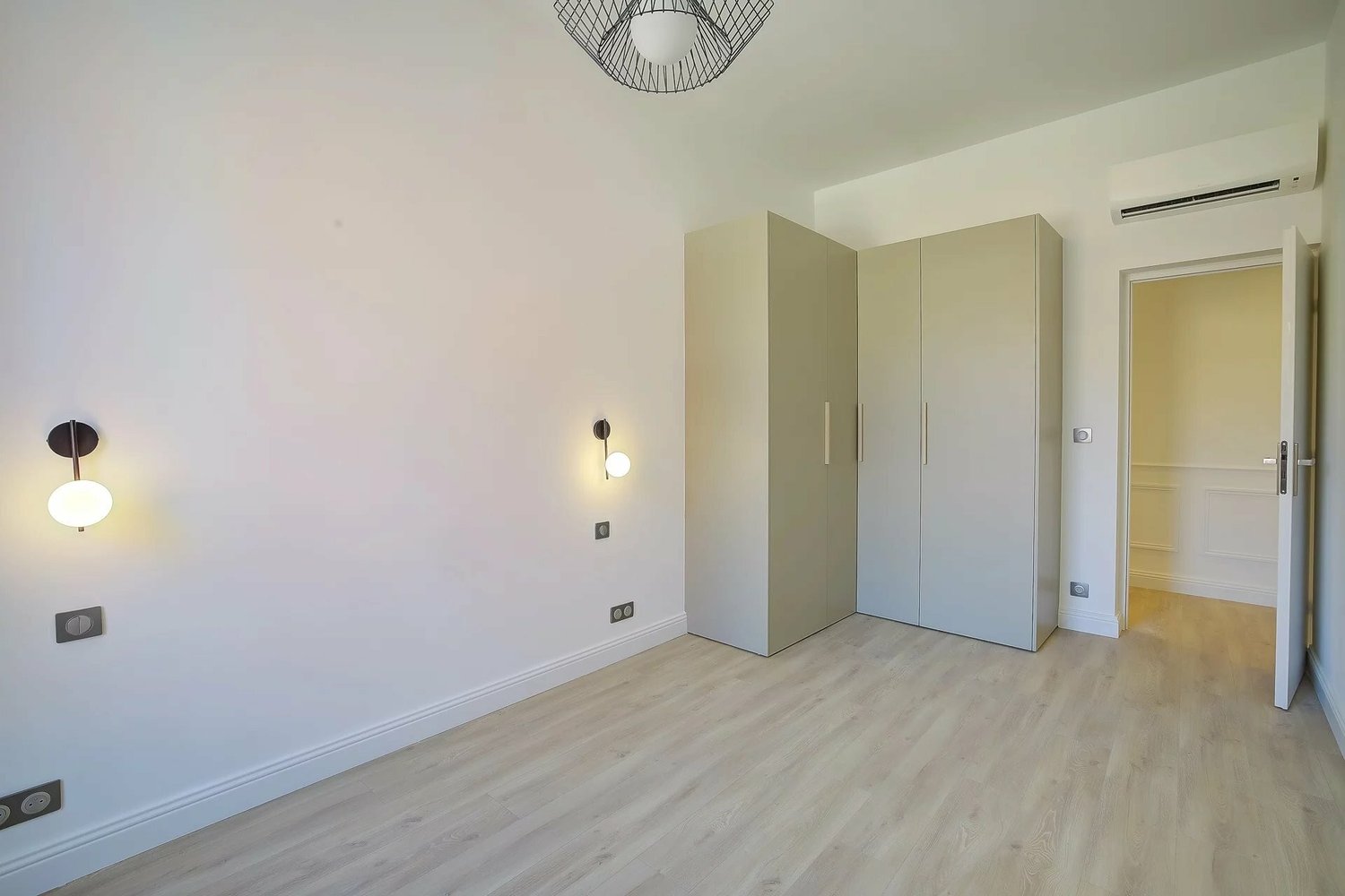 Property photo in Port