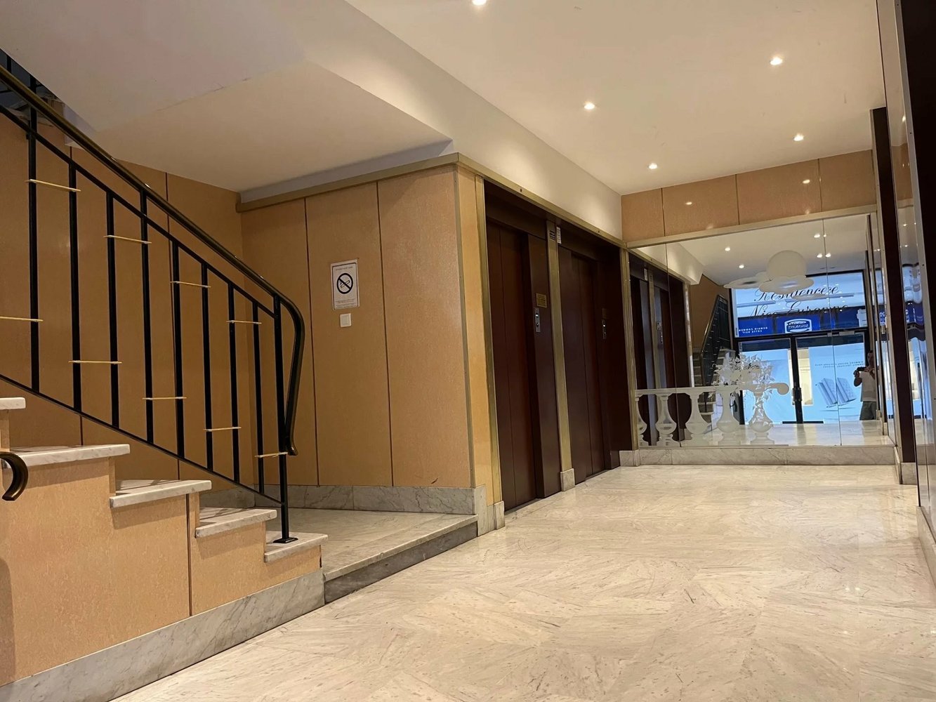 Property photo in Carre d'Argent