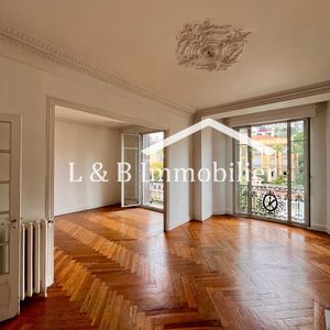 Property in Carre d'Argent