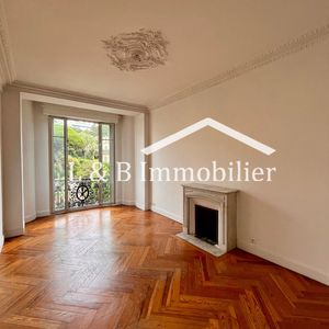 Property in Carre d'Argent