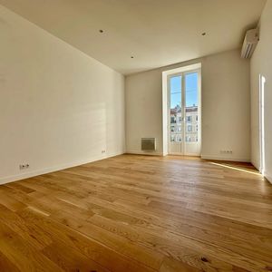 Property in Carre d'Argent