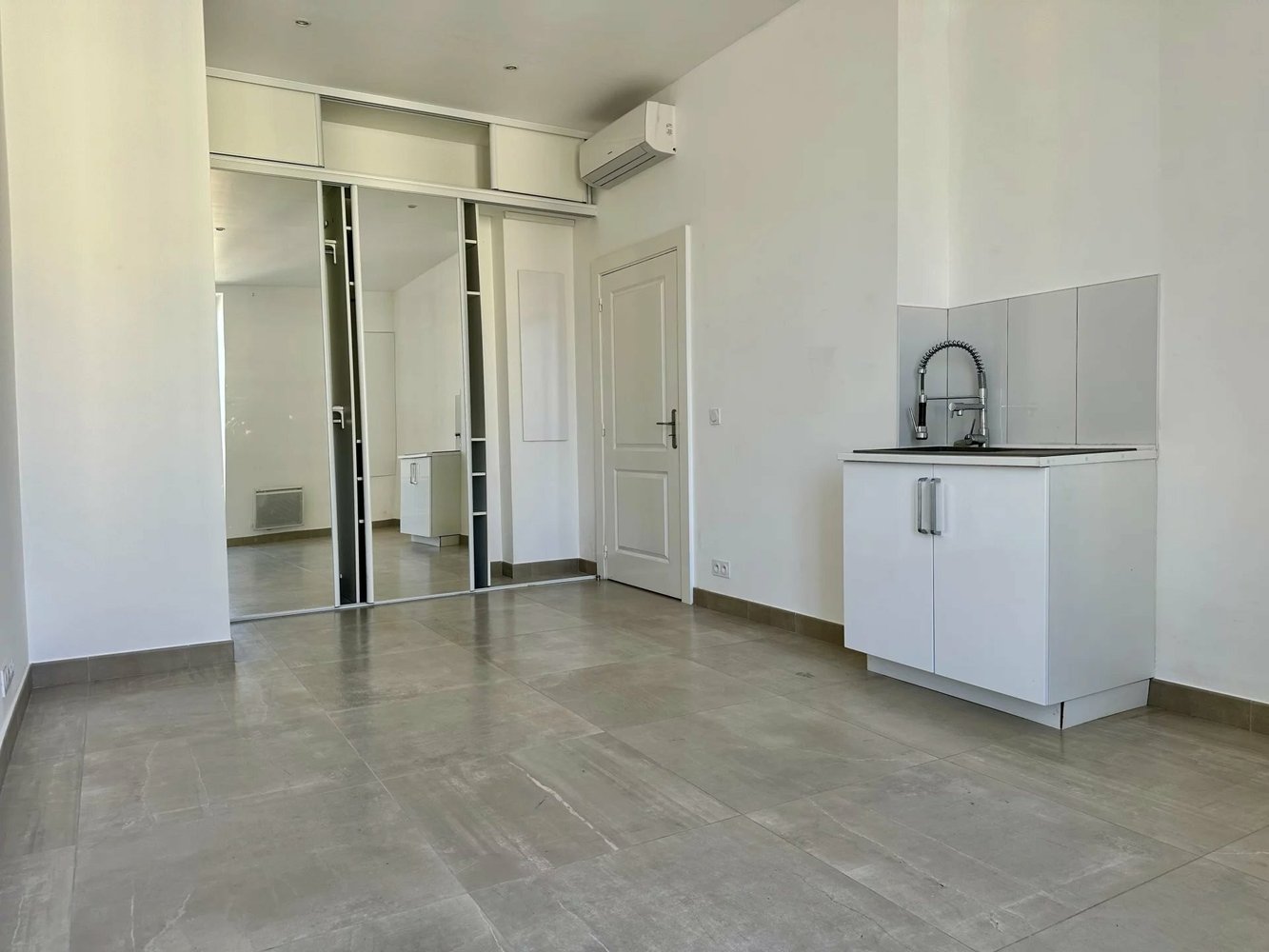 Property photo in Carre d'Argent