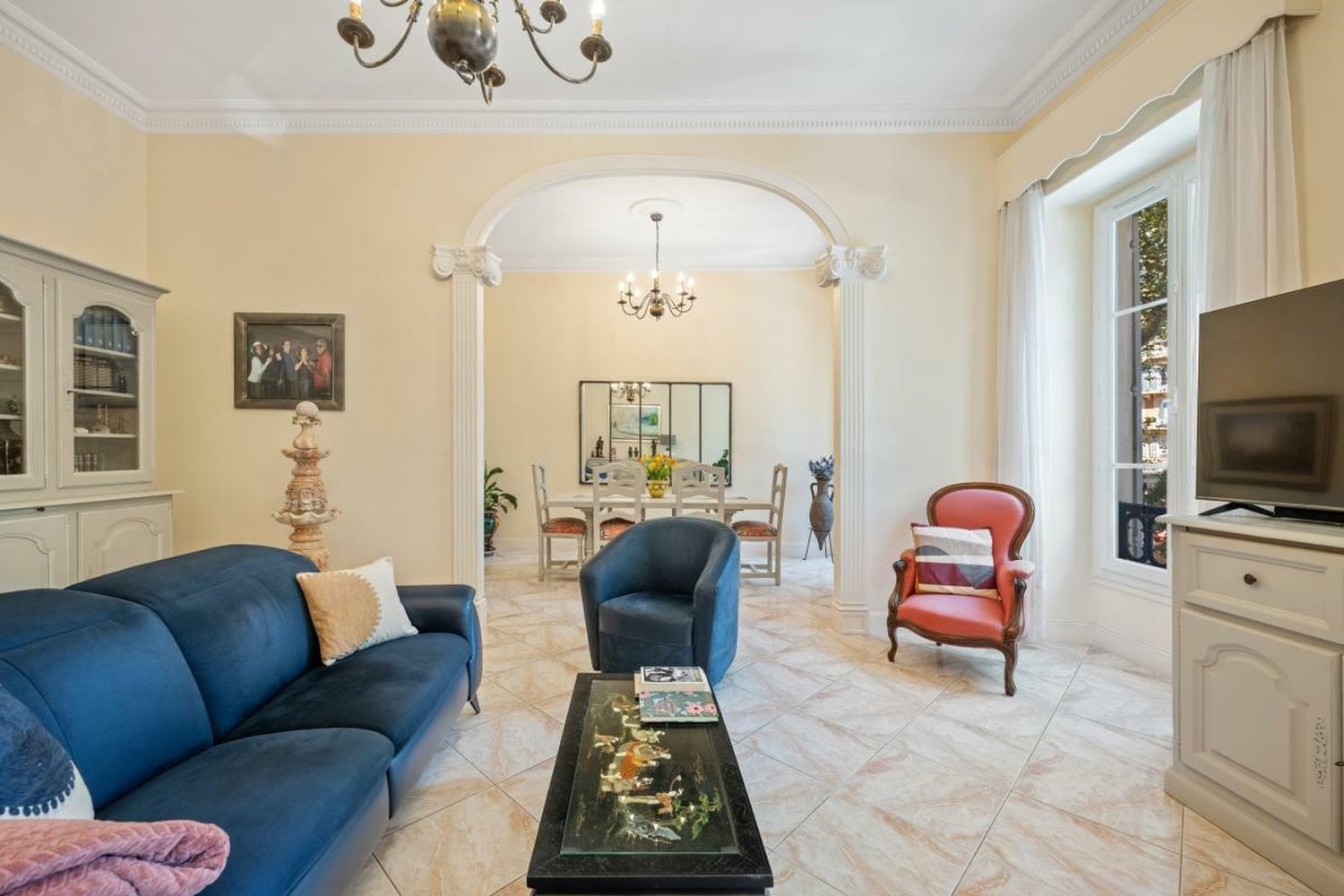Property photo in Carre d'Argent
