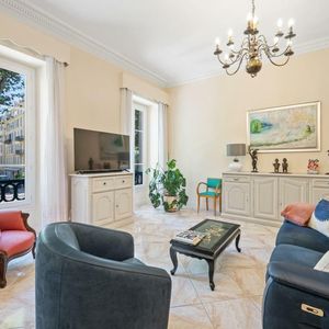 Property in Carre d'Argent