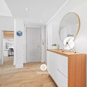 Property in Carre d'Argent