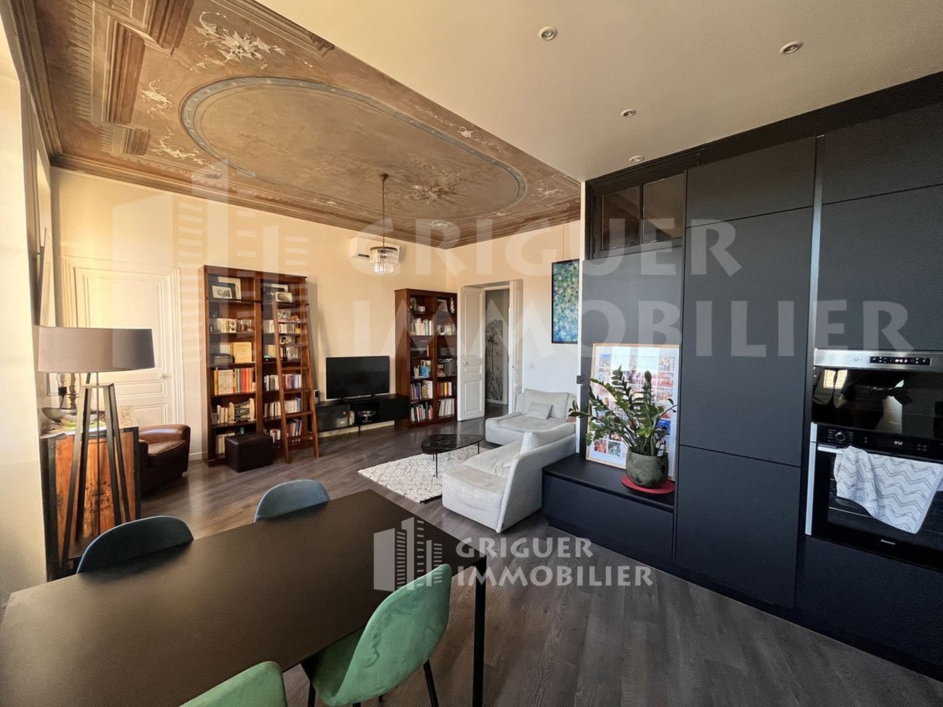 Property photo in Carre d'Argent