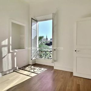 Property in Carre d'Argent