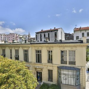 Property in Carre d'Argent