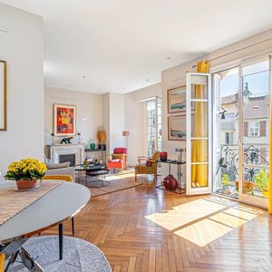 Property in Carre d'Argent