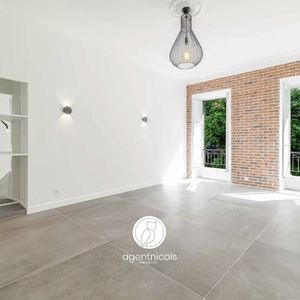 Property in Carre d'Argent