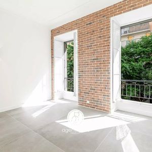 Property in Carre d'Argent