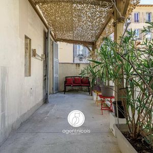 Property in Carre d'Argent