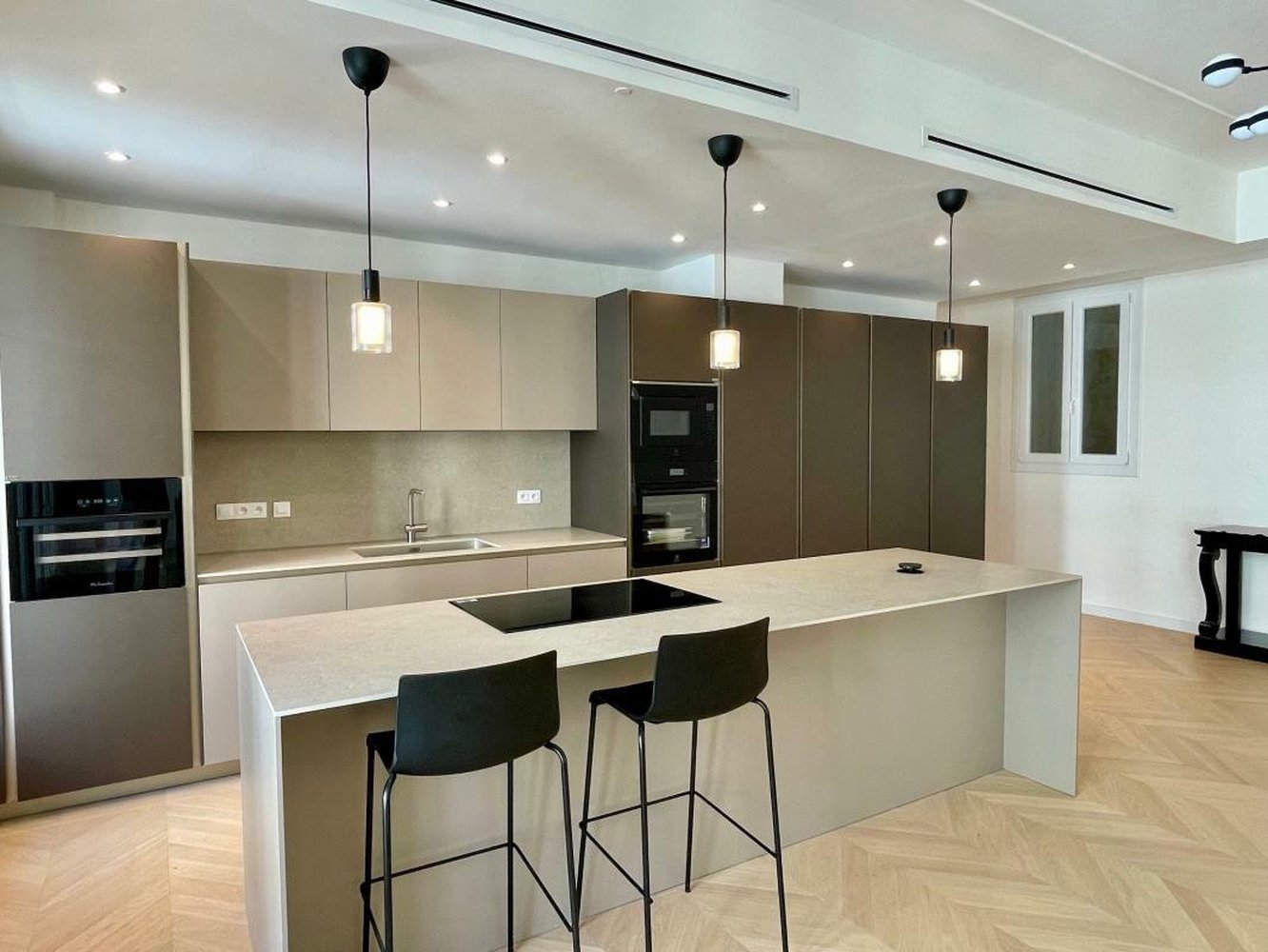 Property photo in Carre d'Or