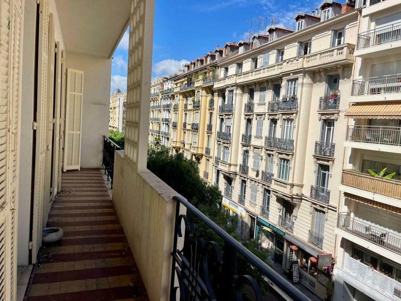 Property photo in Carre d'Or