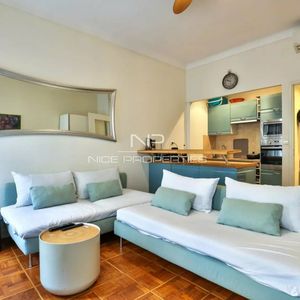 Property in Carre d'Or