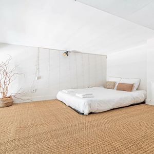 Property in Carre d'Or