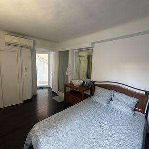 Property in Carre d'Or