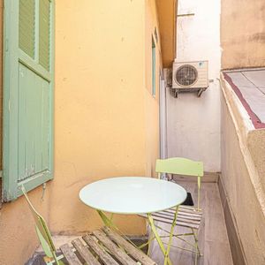 Property in Carre d'Or