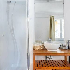 Property in Carre d'Or