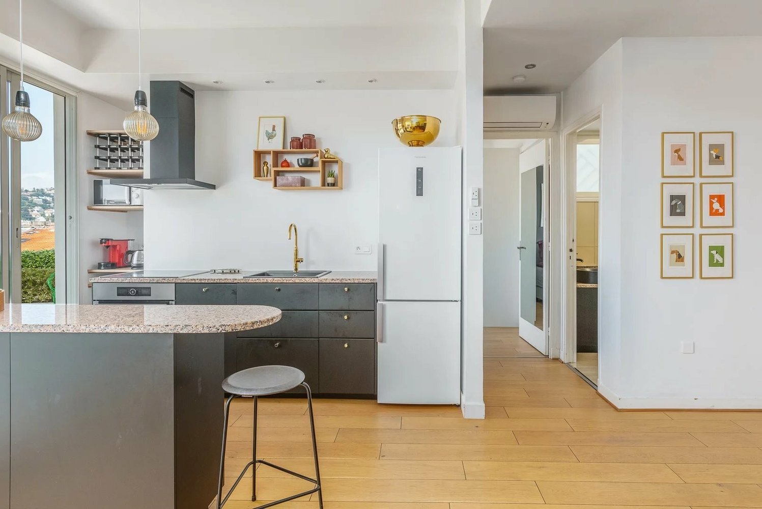 Property photo in Carre d'Or