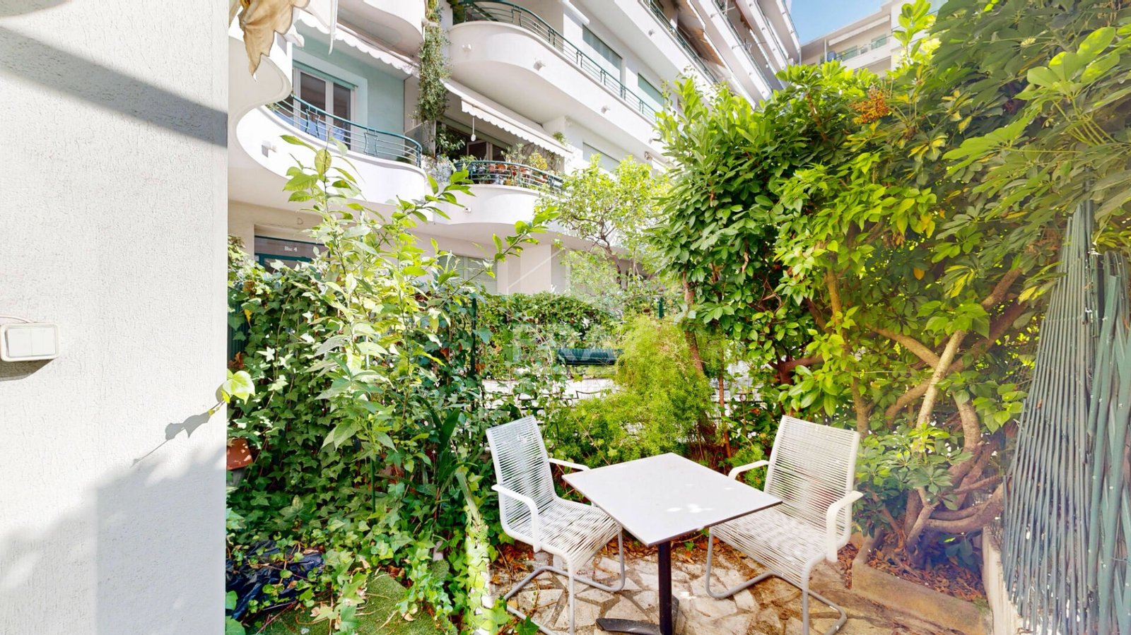 Property photo in Carre d'Or