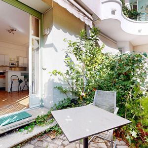 Property in Carre d'Or