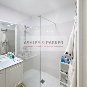 Property in Carre d'Or