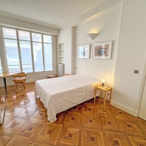 Property in Carre d'Or