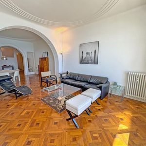 Property in Carre d'Or