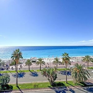 Property in Carre d'Or