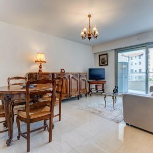 Property in Carre d'Or