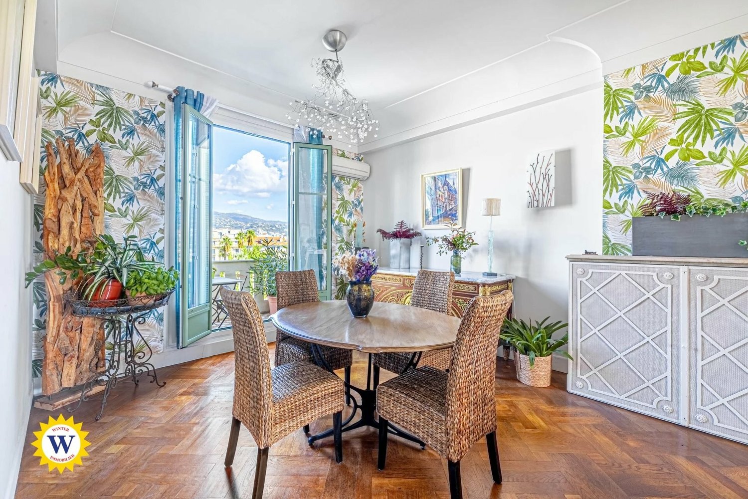 Property photo in Carre d'Or