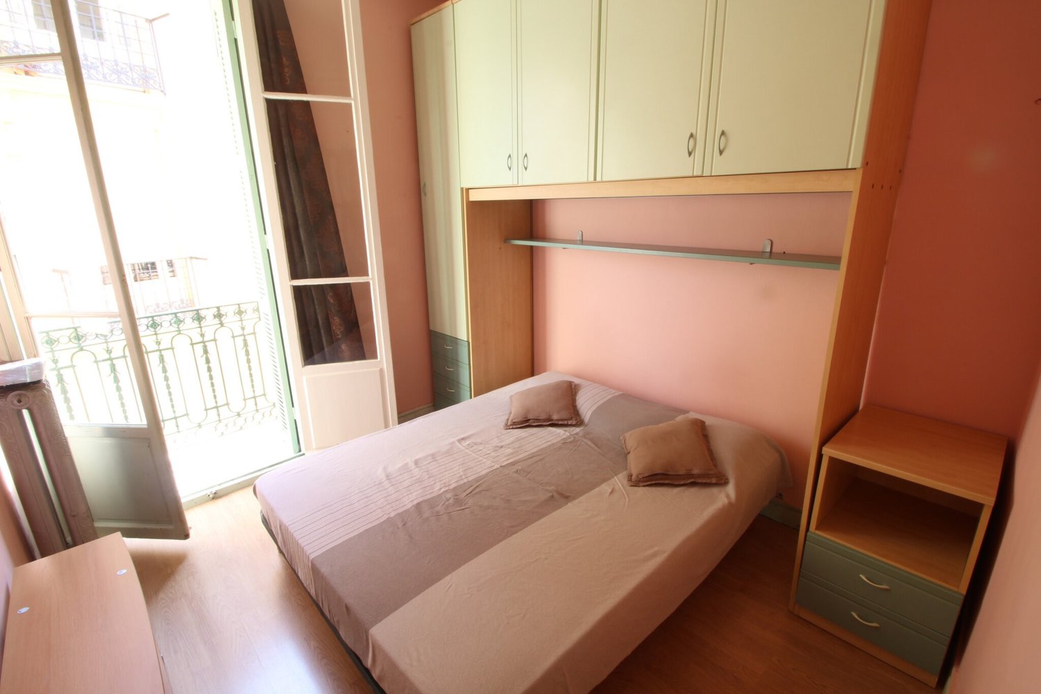 Property photo in Carre d'Or