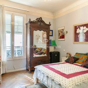 Property in Carre d'Or