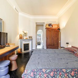 Property in Carre d'Or