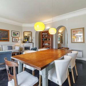 Property in Carre d'Or