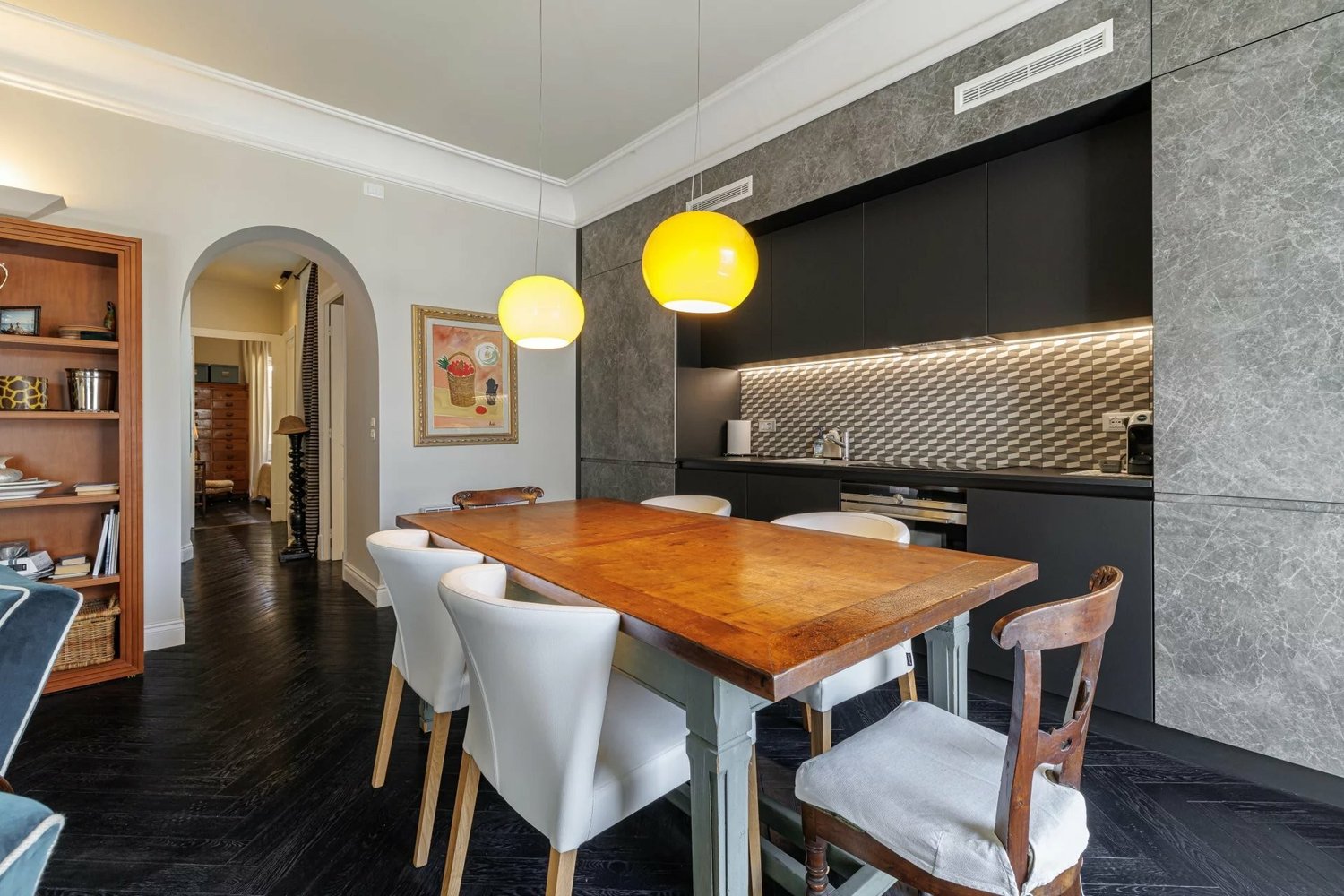 Property photo in Carre d'Or