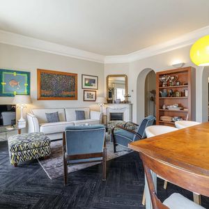 Property in Carre d'Or