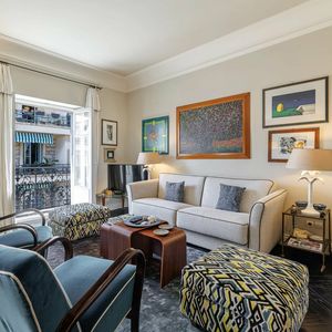 Property in Carre d'Or