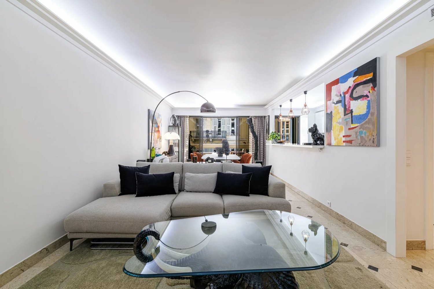 Property photo in Carre d'Or