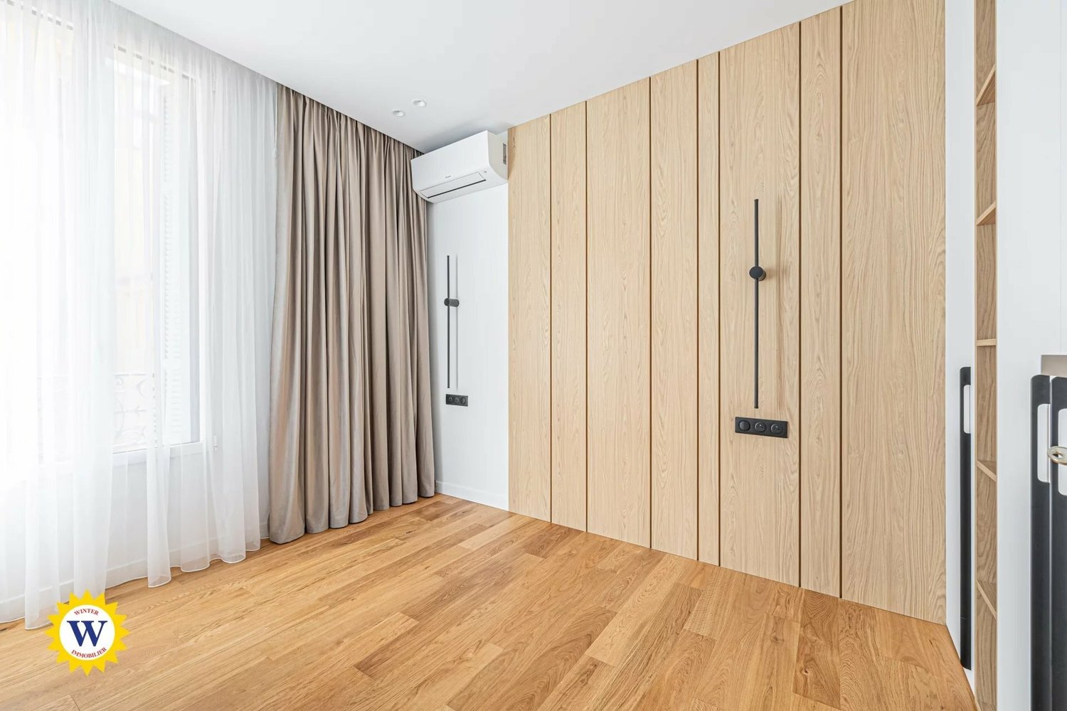 Property photo in Carre d'Or