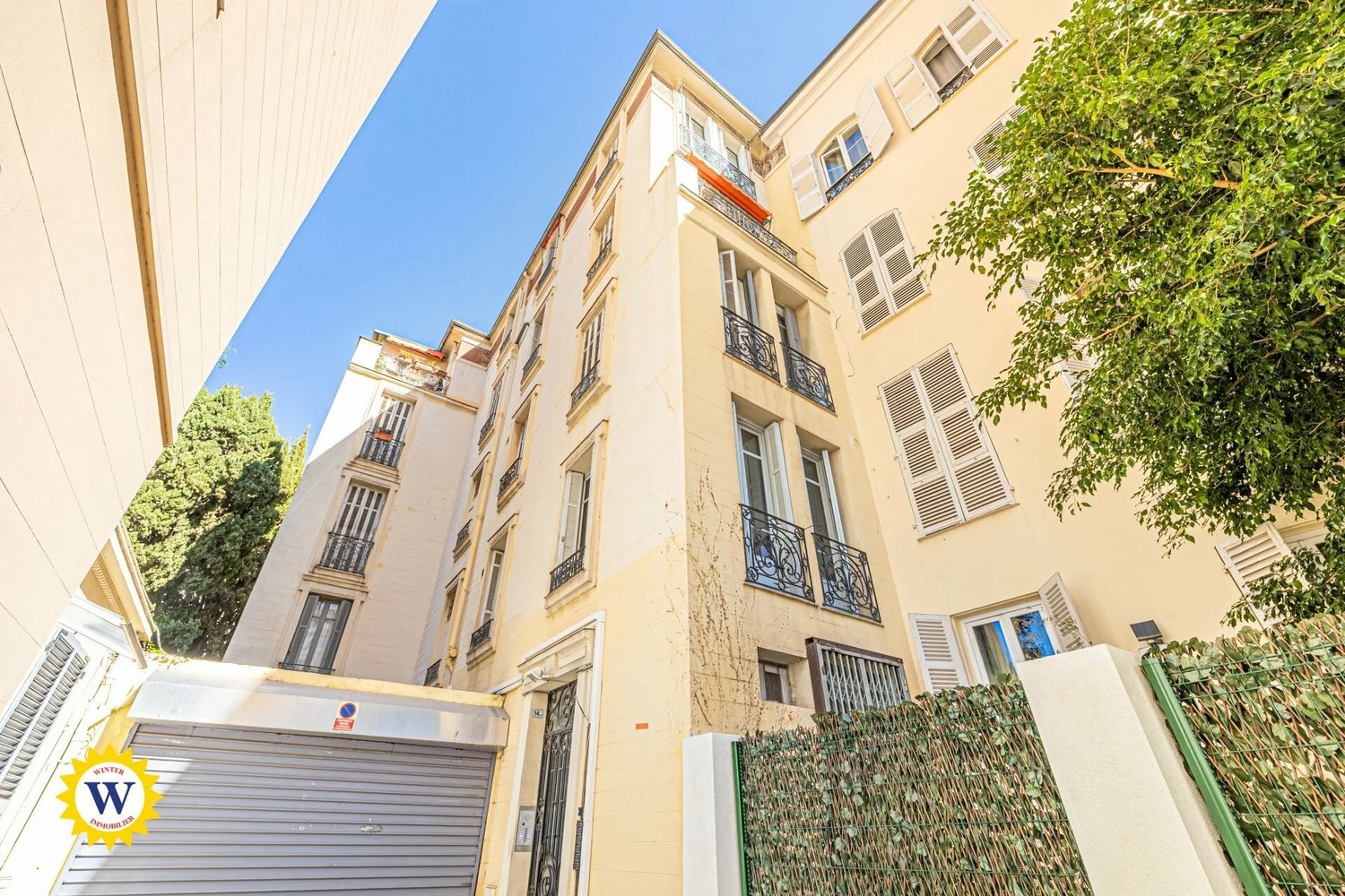 Property photo in Carre d'Or