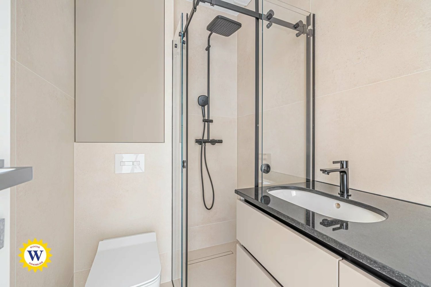 Property photo in Carre d'Or