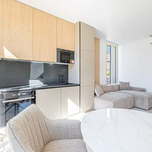 Property in Carre d'Or