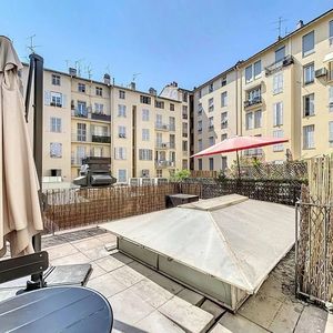 Property in Musicians Quarter