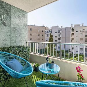 Property in Musicians Quarter